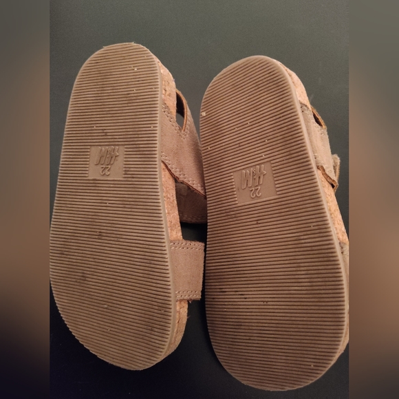 2 pairs of shoes for toddlers size 22/23 - Picture 10 of 10